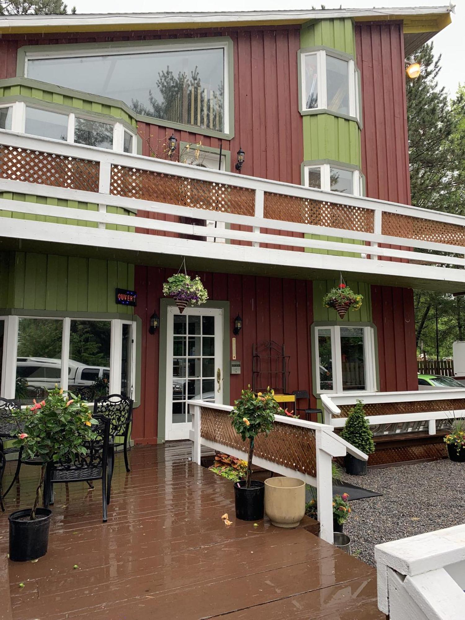 Auberge De Ferme-Neuve Lac-Saint-Paul Exterior photo