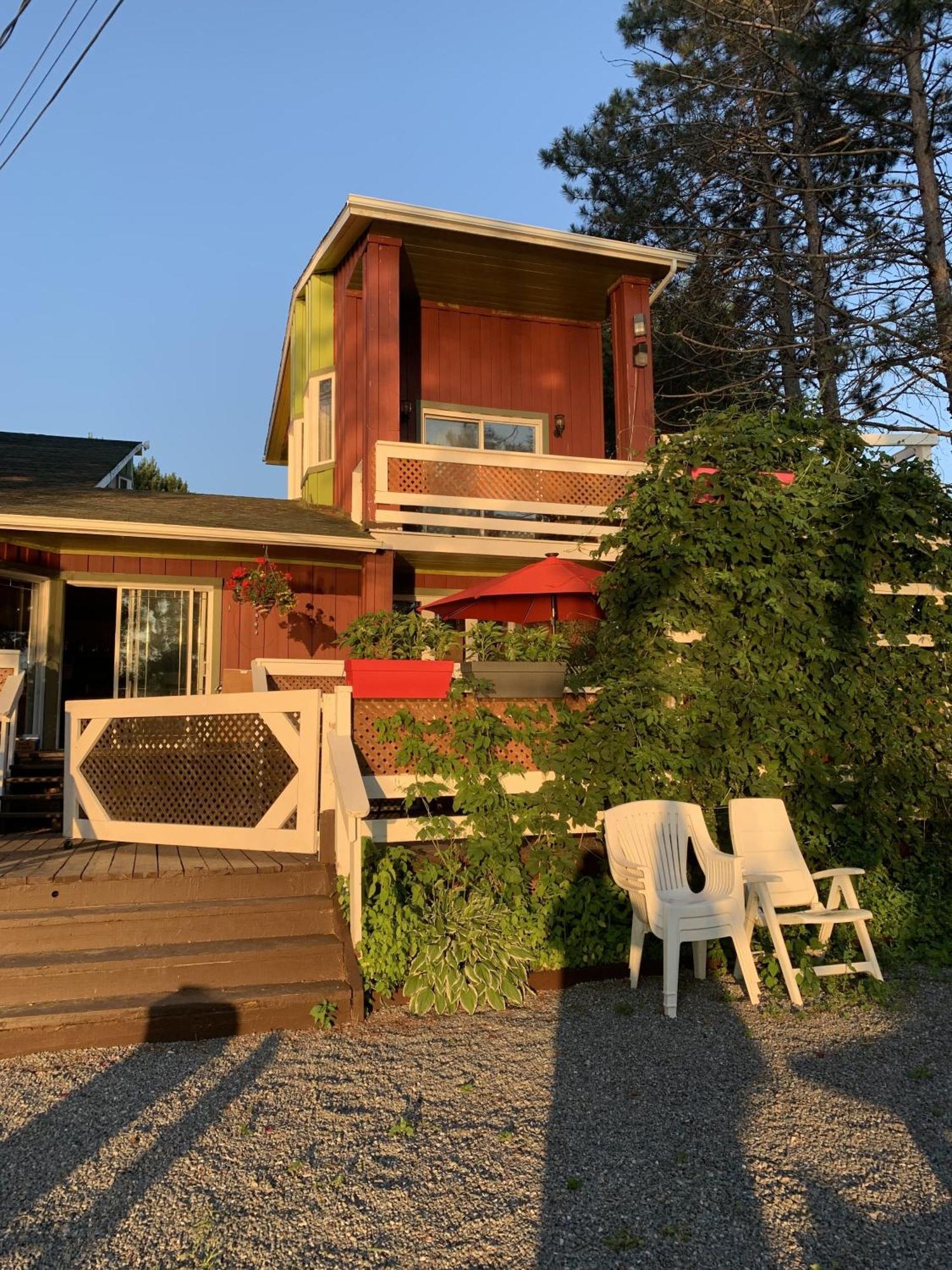 Auberge De Ferme-Neuve Lac-Saint-Paul Exterior photo